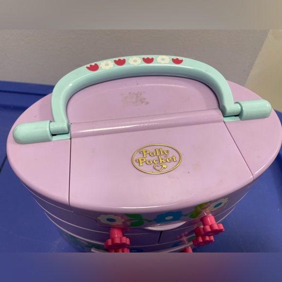 Vintage Polly Pocket Bluebird 1991 Pullout Playhouse Jewelry Box 6 dolls & dog! - Picture 4 of 10